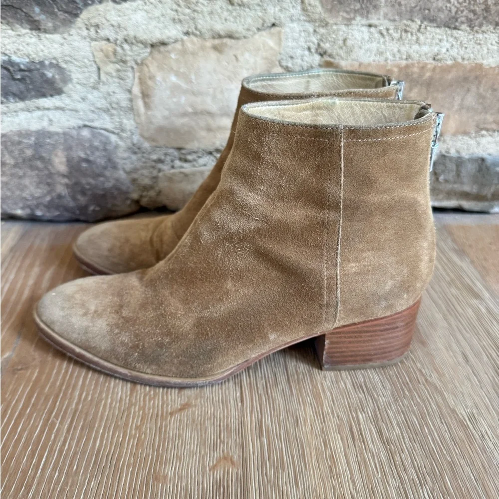 Rag & Bone Wesley TAN SUEDE  boots sz 7 Price Firm!
